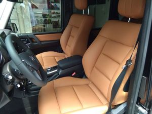奔驰G350真皮座椅-进口纳帕皮座椅套+门板包覆